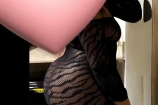 SUMTER Lets Play💦🍑 - Image 1