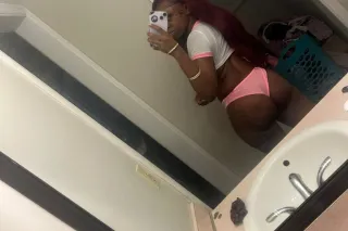 lets link up and you make this pussy squirt 💦🤍 - Image 8