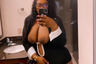 SUMTER, SC! SQUIRTING P⭐RN STAR 💋🍒⭐ 𝑩𝒖𝒈𝒂𝒕𝒕𝒊 𝑩𝒍𝒂𝒛𝒊𝒏 𝑰𝒏 𝑻𝒐𝑾𝒏★ COME MAKE MY PUSSY SQUIRT🧁💦💦 BRING A TOWEL☔💦☺ - Image 6